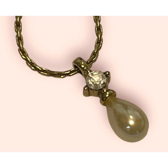 DIOR 80s Germany Faux Pearl  Necklace Gold Tone Rhinestone Made in Germany GIFT - Picture 3 of 6